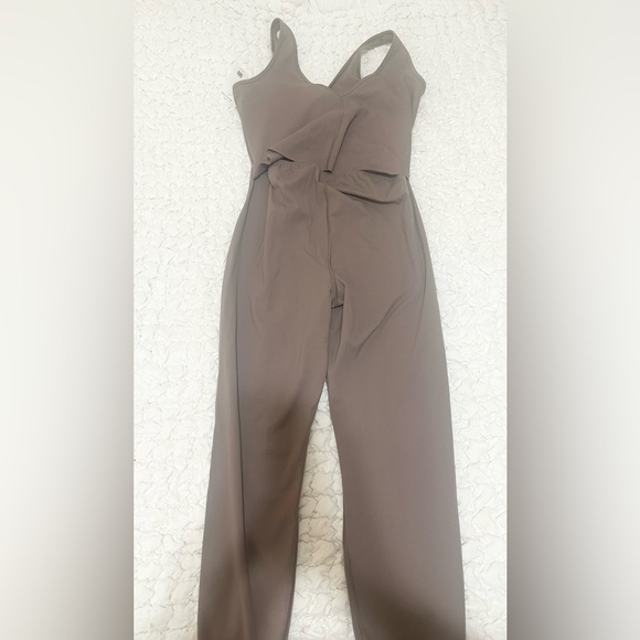 SPANX deep dive booty boost jumpsuit - Picture 7 of 7